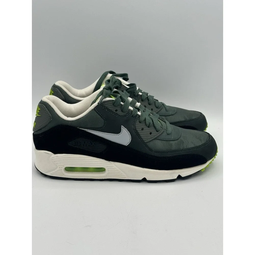 Nike Air Max 90 Premium Vintage Green Paisley 333888-303 Men's Size 9